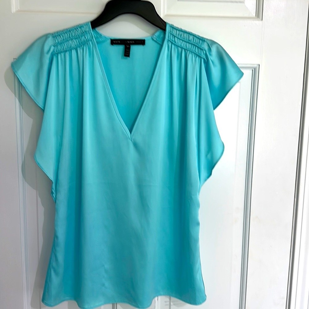 White House Black Market flutter sleeve top XS